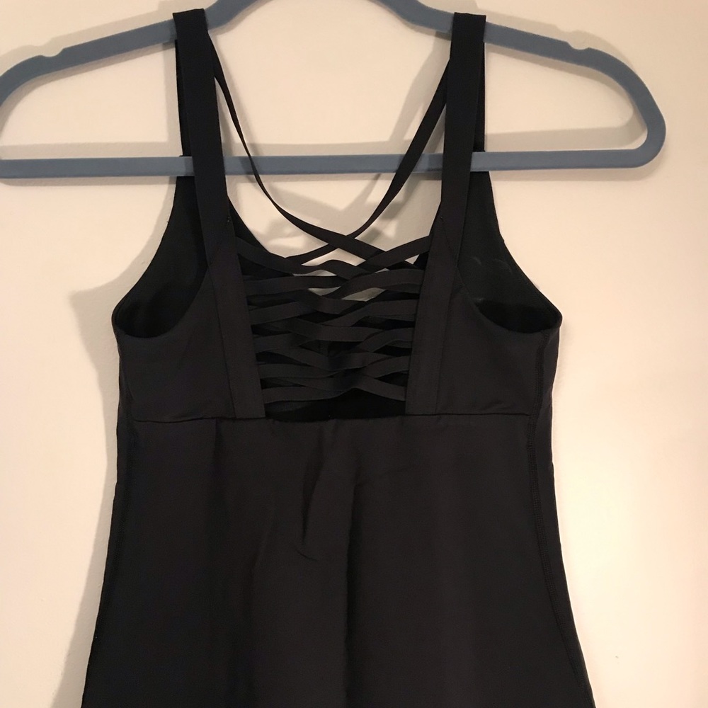 Lululemon tank